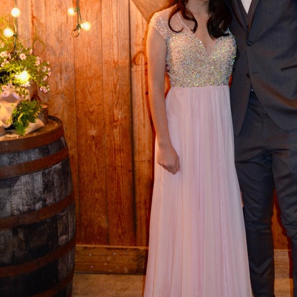 Pink prom dress - Picture 2 of 10